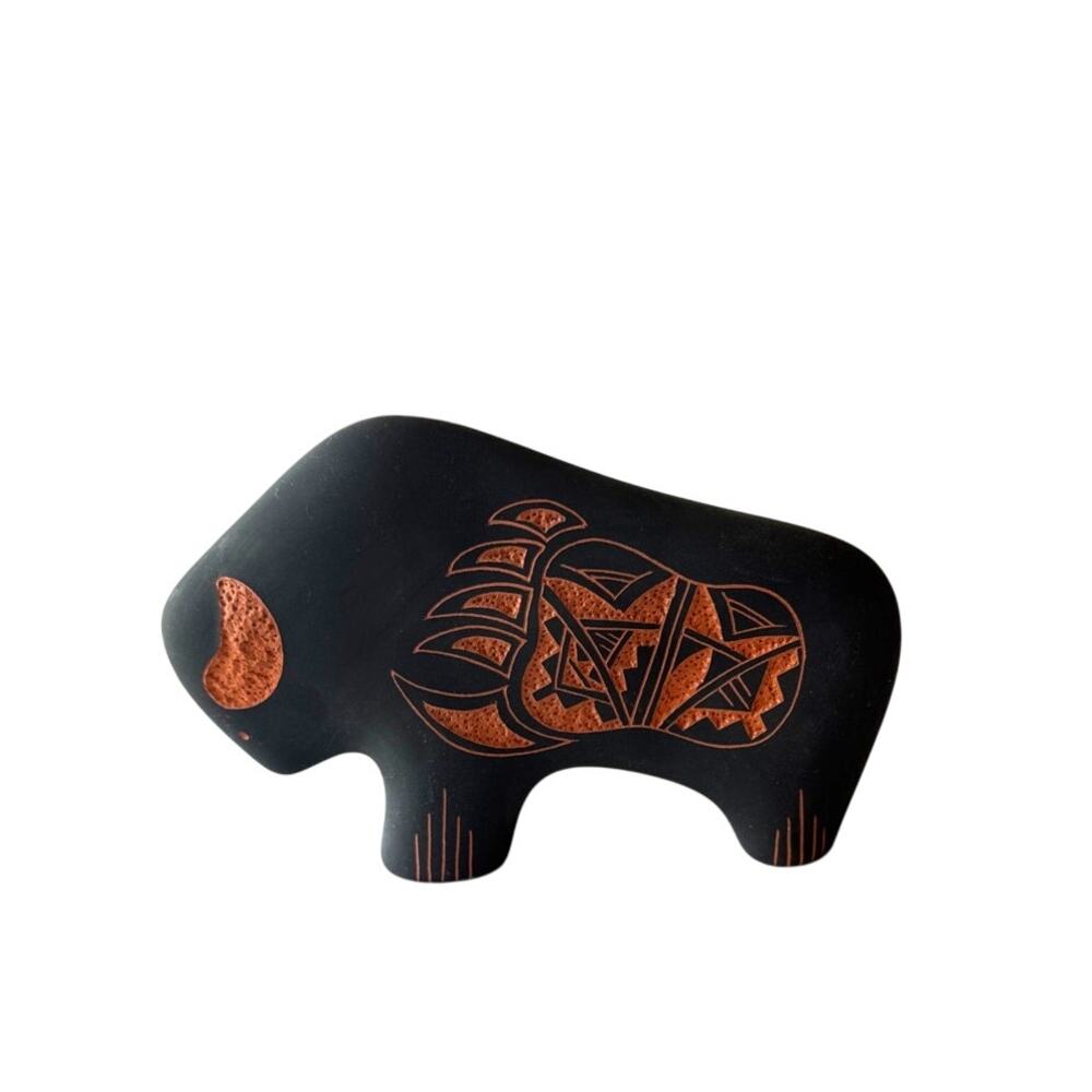 Vintage Buffalo pottery figurine signed Skeeter Vail Native American 
Handmade